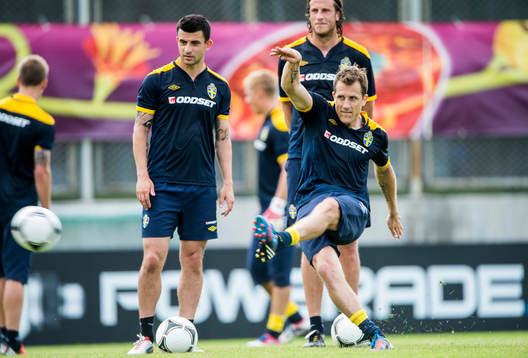 Tobias Hysén tränar frispark