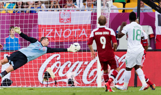 Silvestre Varela gör 2-3 till Portugal bakom Stephan