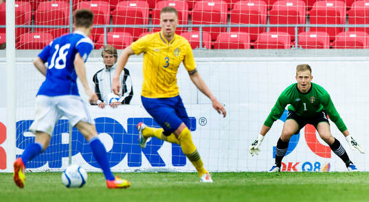 Karl-Johan Johnsson, målvakt, och Pontus Jansson, Sverige