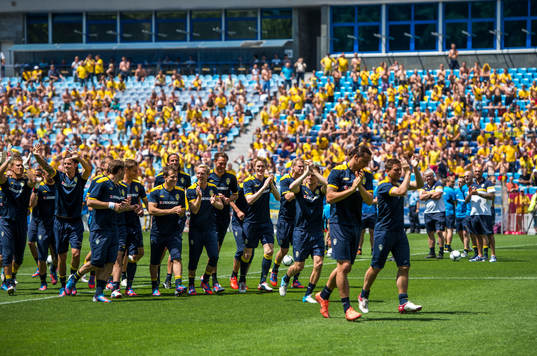 Öppen träning för de svenska fansen på Dynamo Stadion