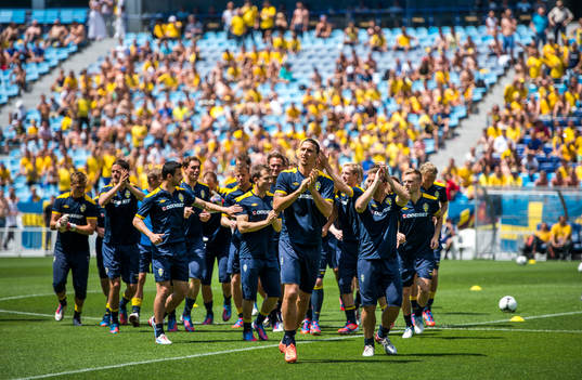 Öppen träning för de svenska fansen på Dynamo Stadion