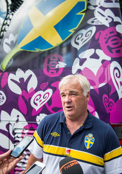 Öppen träning för de svenska fansen på Dynamo Stadion.