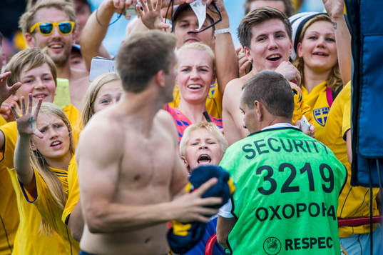 Öppen träning för de svenska fansen på Dynamo Stadion.