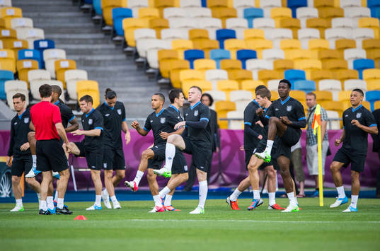 Fotboll, EM 2012, England, träning på Olympiastadion