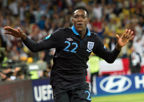 Danny Welbeck, England, gör 2-3, jubel