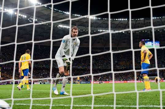 Andreas Isaksson, målvakt, Sverige, släpper in 2-3,