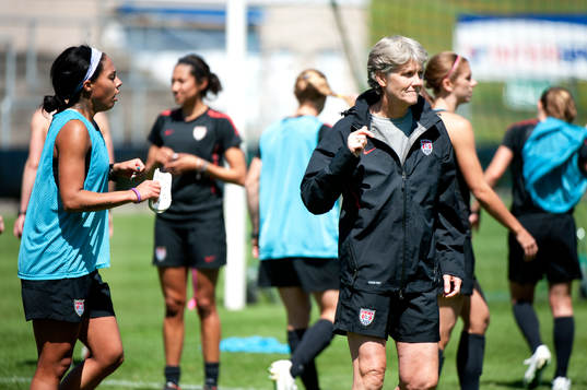 Pia Sundhage, Förbundskapten