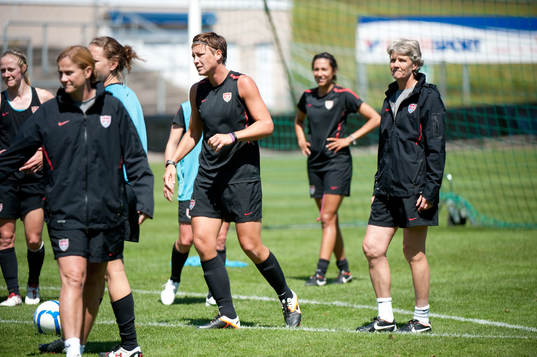 Pia Sundhage, Förbundskapten