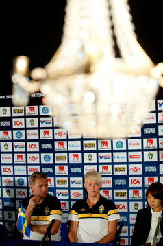 Thomas Dennerby, förbundskapten och Nilla Fischer, Sverige