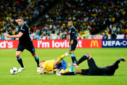 Sebastian Larsson, Sverige, blir fälld