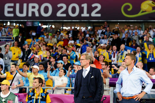 Erik Hamrén, förbundskapten, och Marcus Allbäck, players