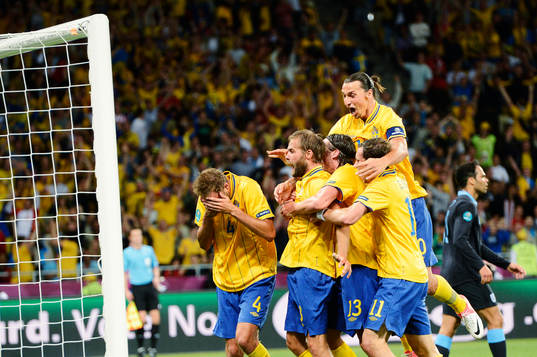 Olof Mellberg, Sverige, kramas om