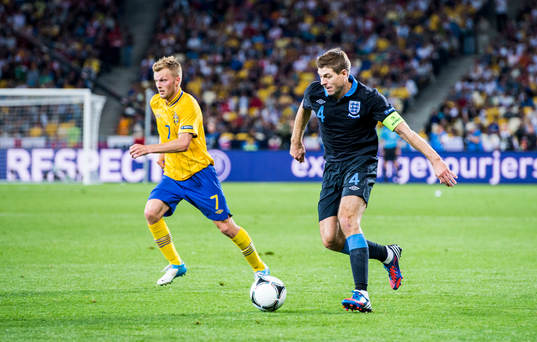 Sebastian Larsson, Sverige och Steven Gerrard, England