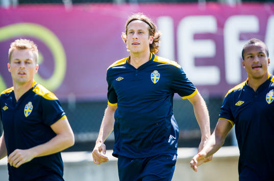 Sveriges sista träning i EM. Jonas Olsson