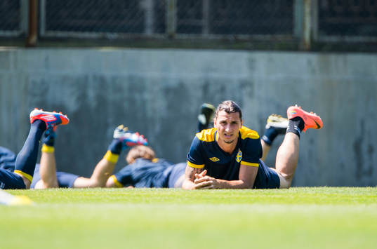 Sveriges sista träning i EM. Zlatan Ibrahimovic