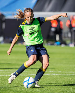 Malin Levenstad, Sverige