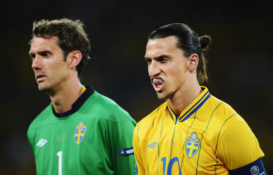 Andreas Isaksson, målvakt, och Zlatan Ibrahimovic,