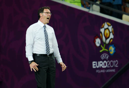 Laurent Blanc, förbundskapten, Frankrike, visar sin