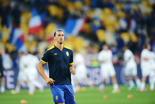 Zlatan Ibrahimovic, Sverige, värmer upp