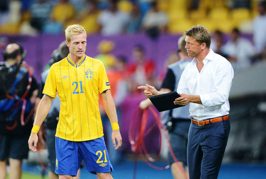 Christian Wilhelmsson, Sverige, får instruktioner av
