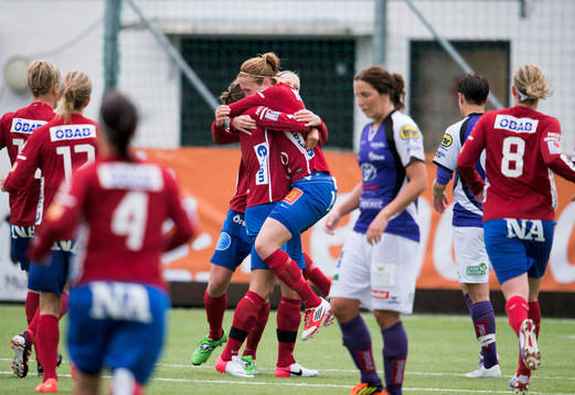 Linda Fransson, Örebro, gör matchens enda mål, jubel