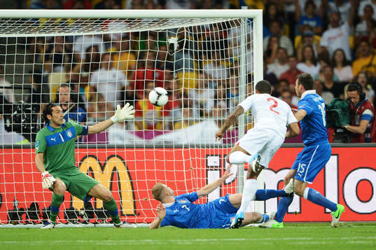Glen Johnson, England, Gianluigi Buffon, målvakt, Italien