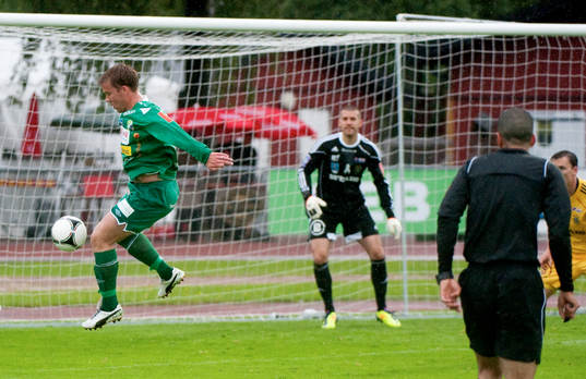 Bläddra bland fler bilder av Fotboll, Superettan, Ängelholm - Ljungskile