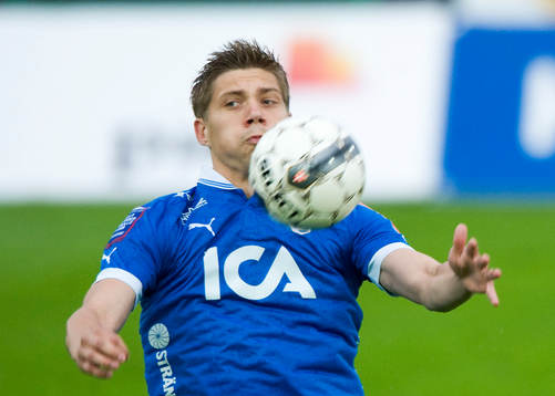 Mikael Boman, Halmstad, nedtagning på bröstet