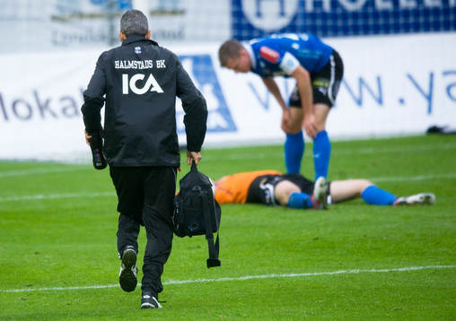 Skada, skadad, sjukvårdare på språng