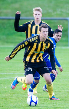 Abbas Abbas, Älmhult, klämd mellan Johan Waldemarsson och