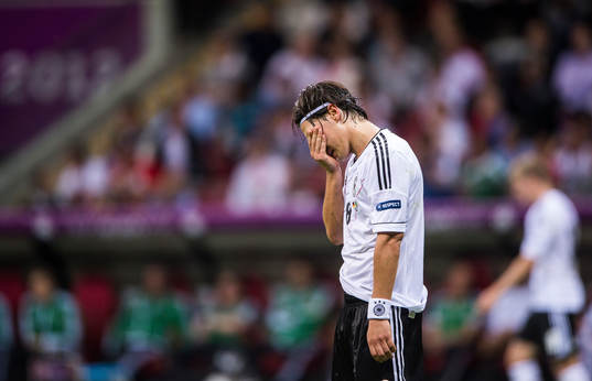Mesut Özil, Tyskland, depp