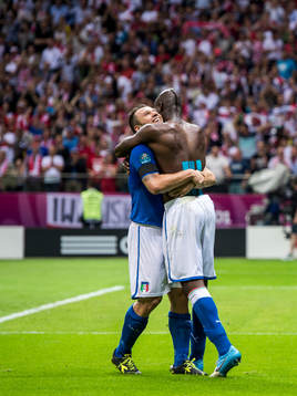 Antonio Cassano, Italien, kram, jubel, glädje med Mario