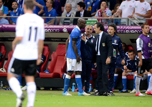 Mario Balotelli, Italien, utbytt pga kramp