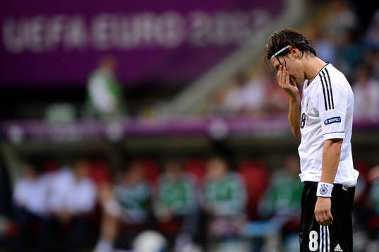 Mesut Özil, Tyskland, depp