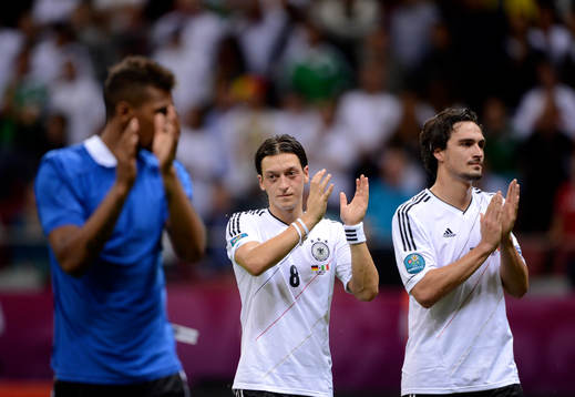 Mesut Özil, Tyskland, depp