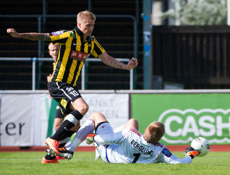 Andreas Drugge, Häcken. Oscar Berglund, målvakt, GIF