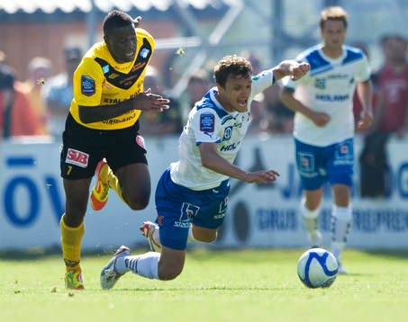 Utvisning, Dominique Kivuvu, Mjällby, river ner Shpetim
