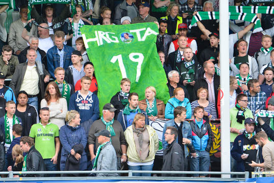 Publiken hyllar Branimir Hrgota, Jönköping