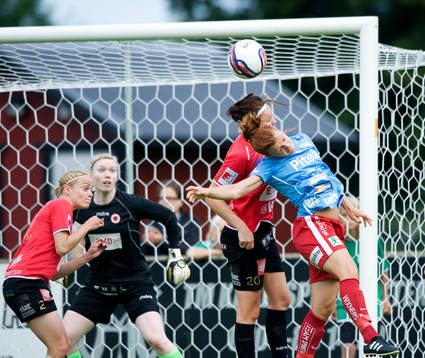 Hedvig Lindahl, målvakt, Kristianstad, avvaktar