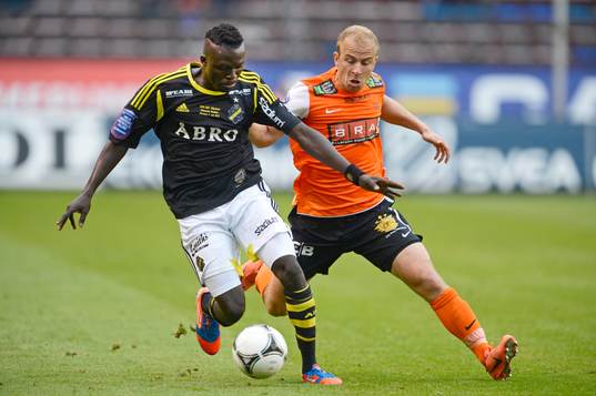 Lalawele Atakora, AIk och Kari Arkivuo, Häcken