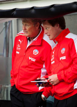Åge Hareide, tränare Helsingborg. och Stefan Schwarz