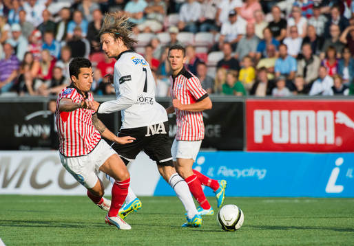 Jiloan Hamad, Malmö jagar boll från Tobias Grahn, Örebro