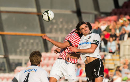 Mathias Ranégie, Malmö och Ilir Berisha, Örebro skallar