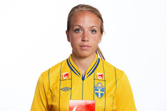 Malin Levenstad, Sverige