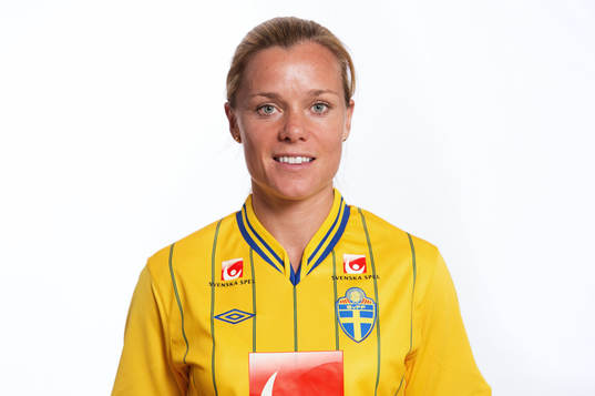 Sara Thunebro, Sverige