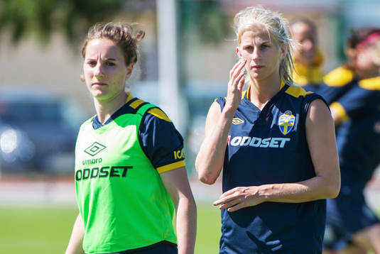 Antonia Göransson, Sofia Jakobsson, Sverige