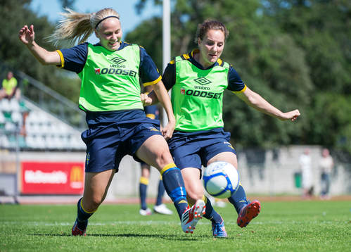 Lisa Dahlkvist, Antonia Göransson, Sverige