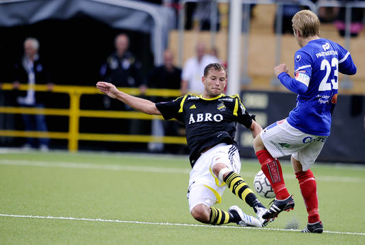 Anton Tinnerholm, Åtvidaberg och Robert Åhman Persson, AIK