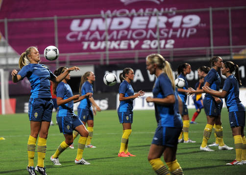 Bläddra bland fler bilder av Fotboll, EM, U19, Dam, Final, Sverige v Spanien