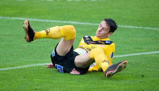 Haris Radetinac, Mjällby, drattar på ändan